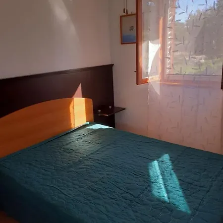 Apartment Perini Dvori - By The Sea *