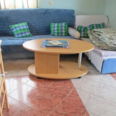 Perini Dvori - By The Sea Apartment Veli Rat
